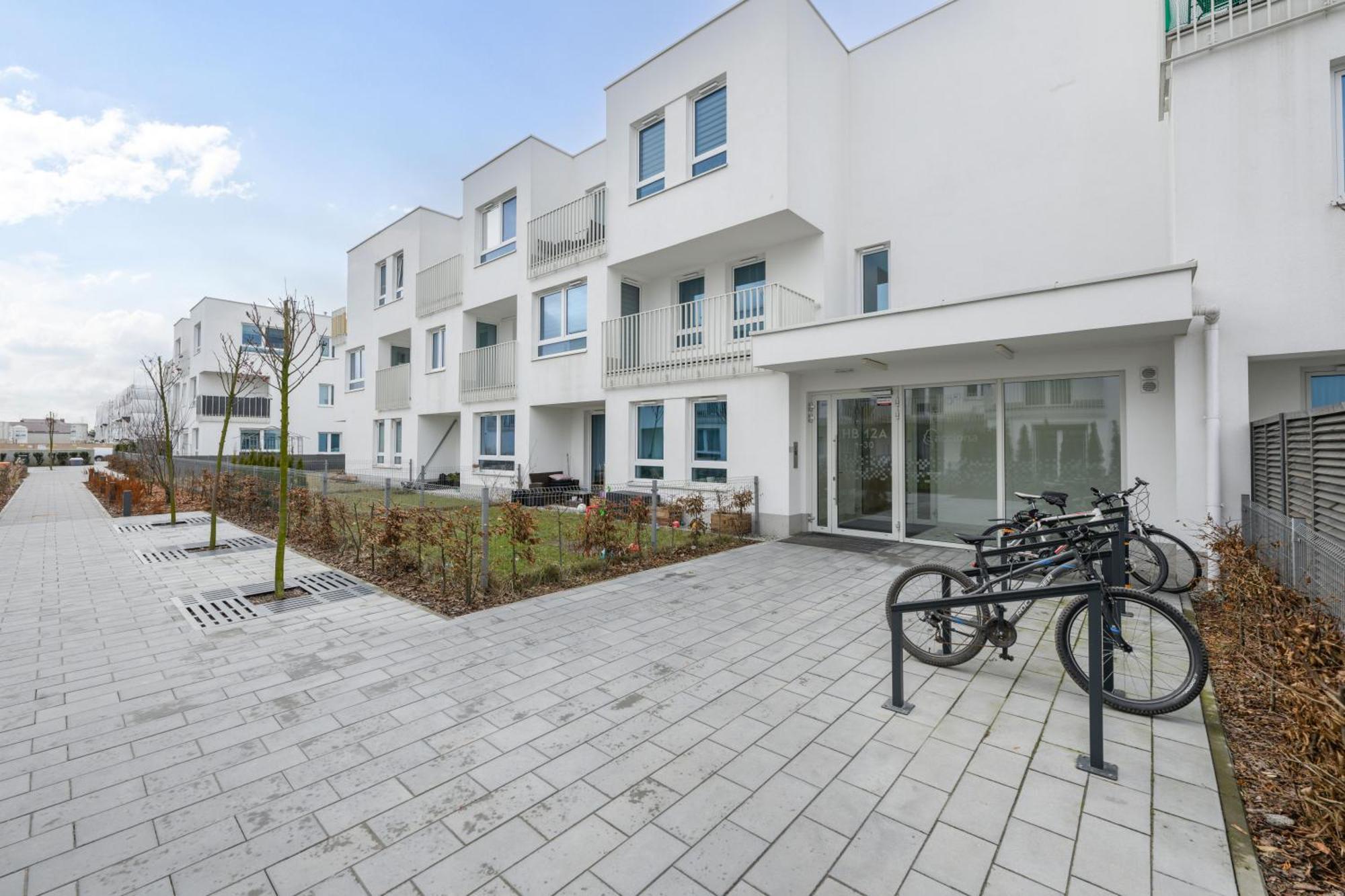Na Brodatego Apartment